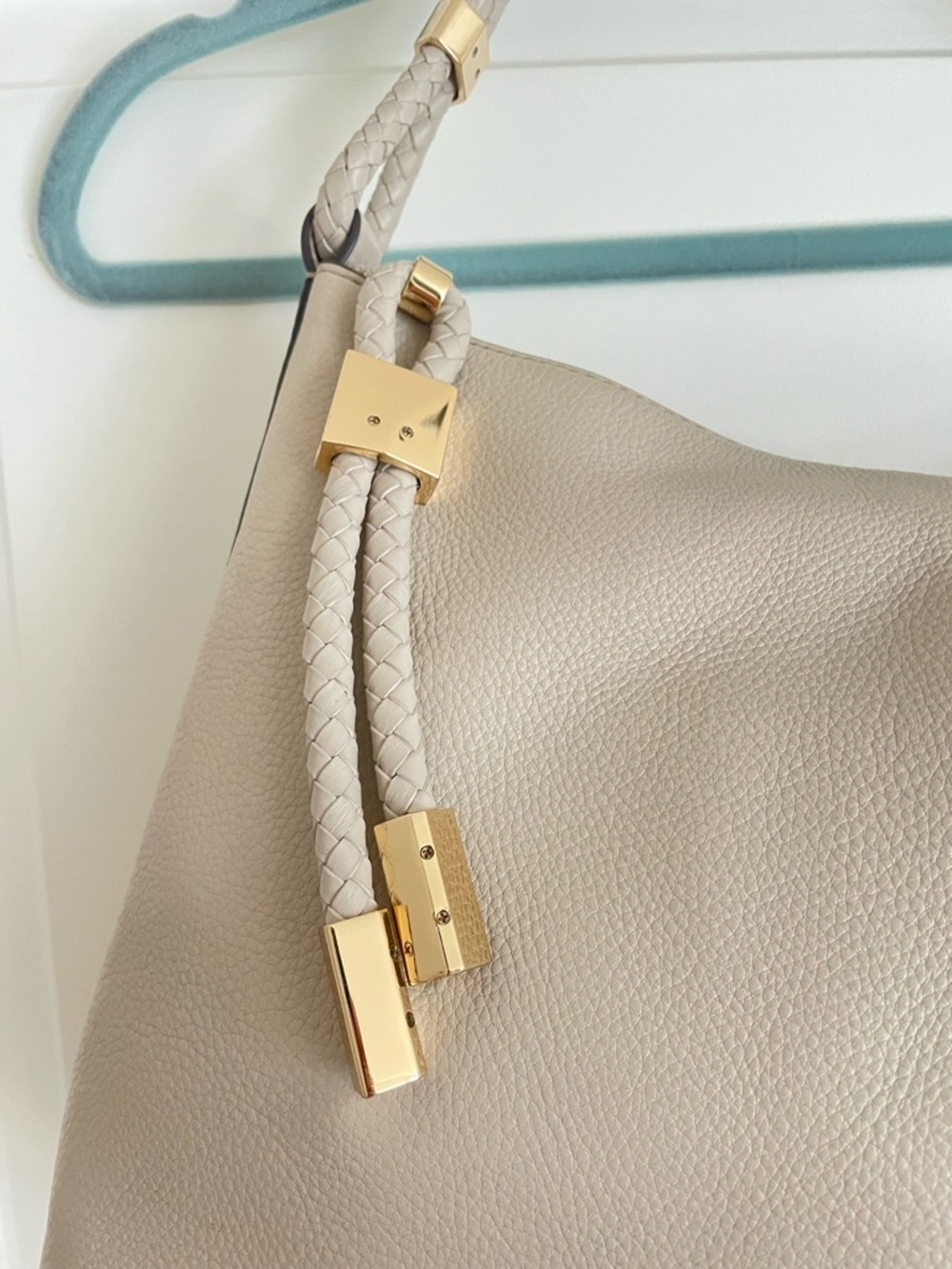 Michael Kors pebbled leather Cream Hobo Bag with Gold Accents purse large - Picture 3 of 9